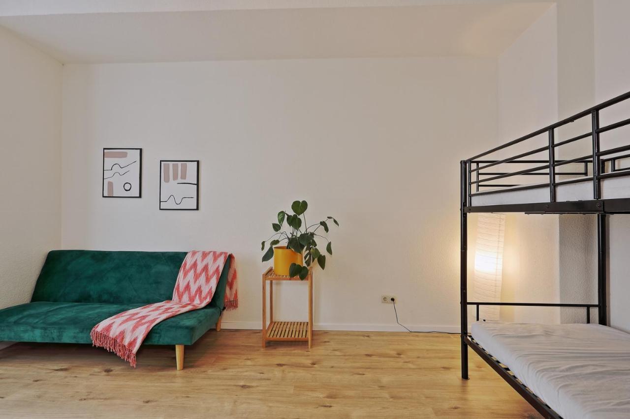 Next Home - Free Parking & Wifi - Badewanne Duisburg Bagian luar foto