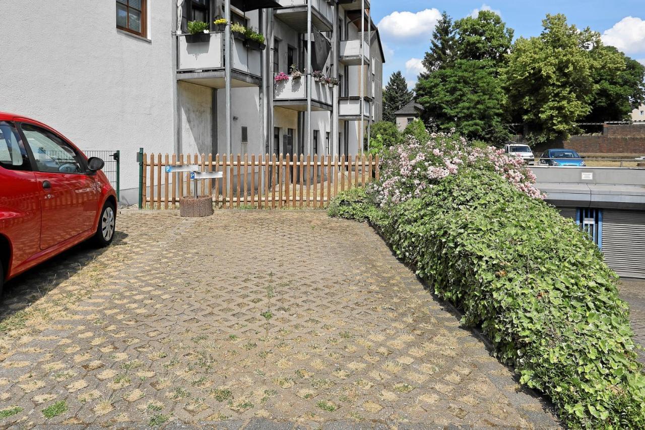 Next Home - Free Parking & Wifi - Badewanne Duisburg Bagian luar foto
