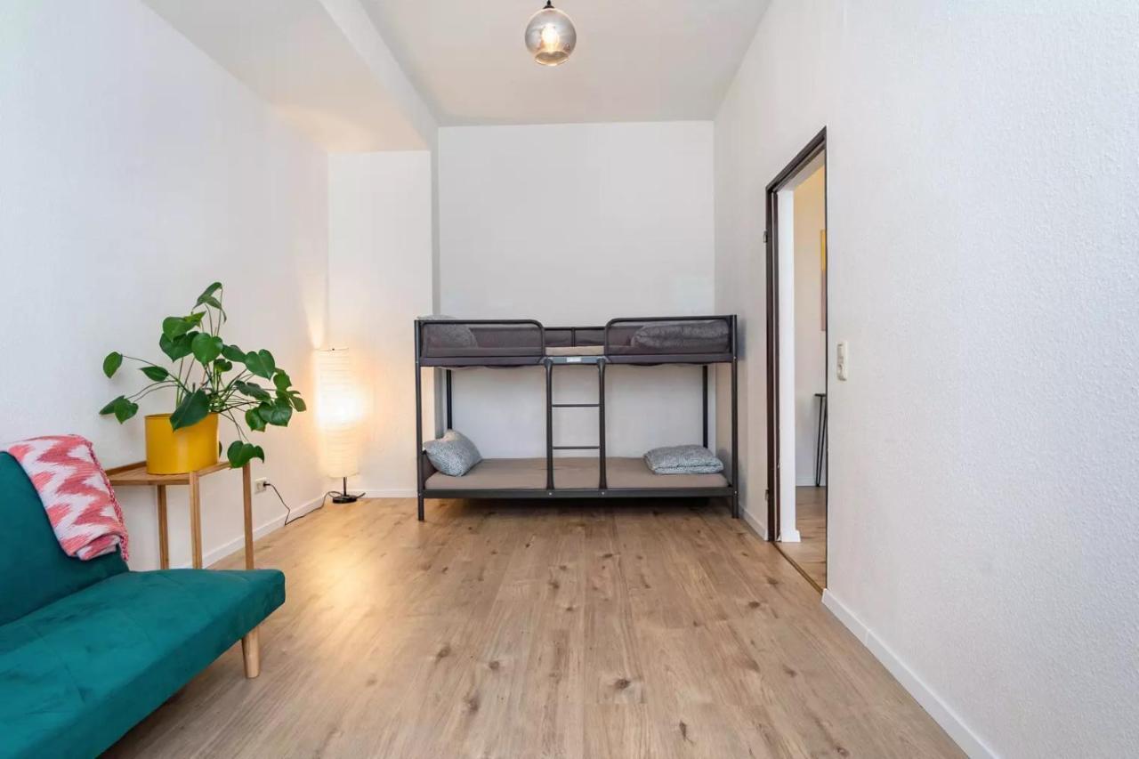 Next Home - Free Parking & Wifi - Badewanne Duisburg Bagian luar foto